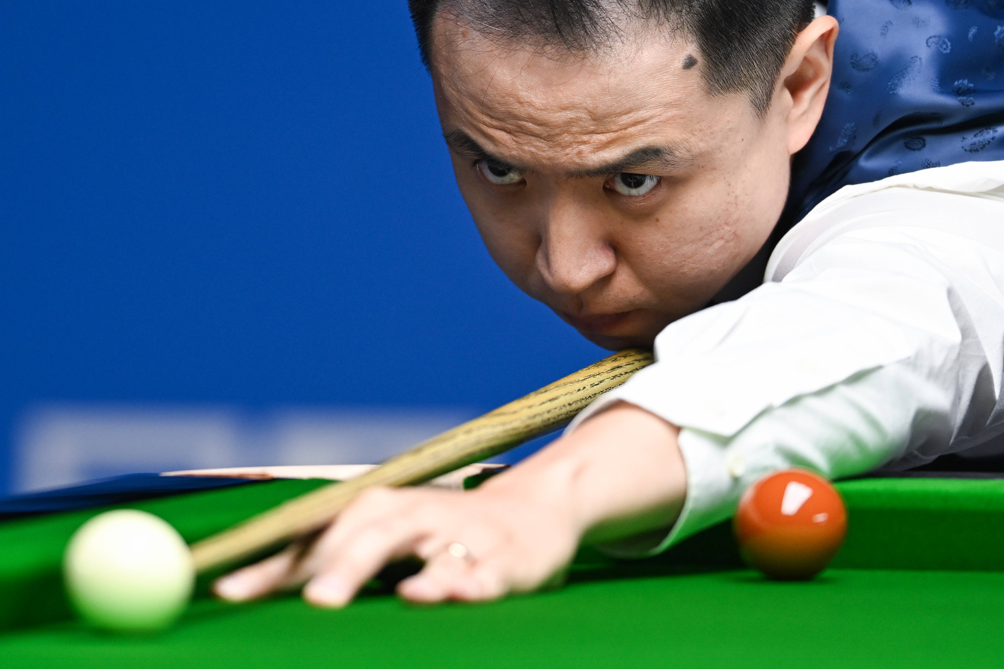 他把握住比 他把握住比