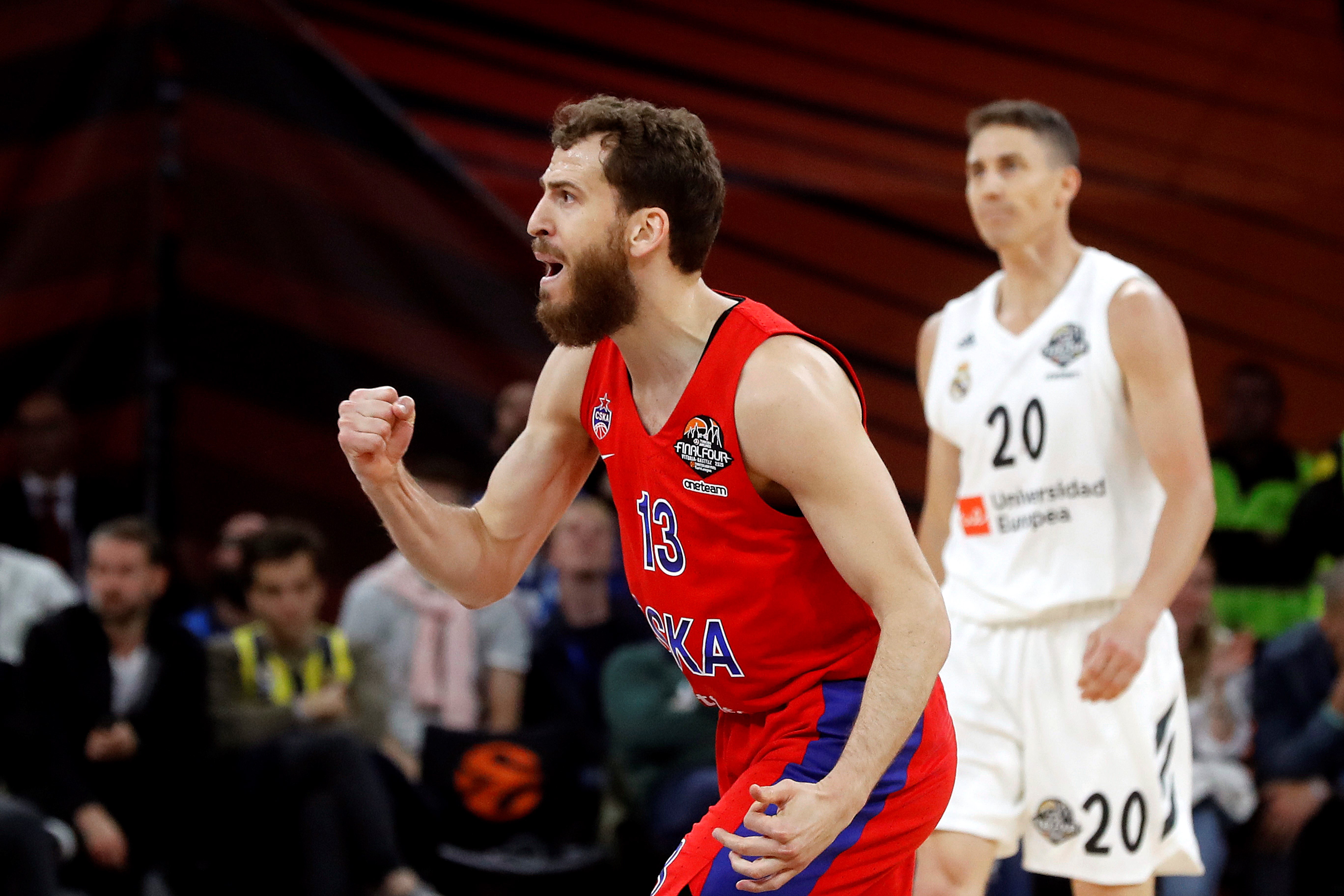 五后卫低位 五后卫低位