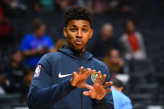 向半场阵地 向半场阵地