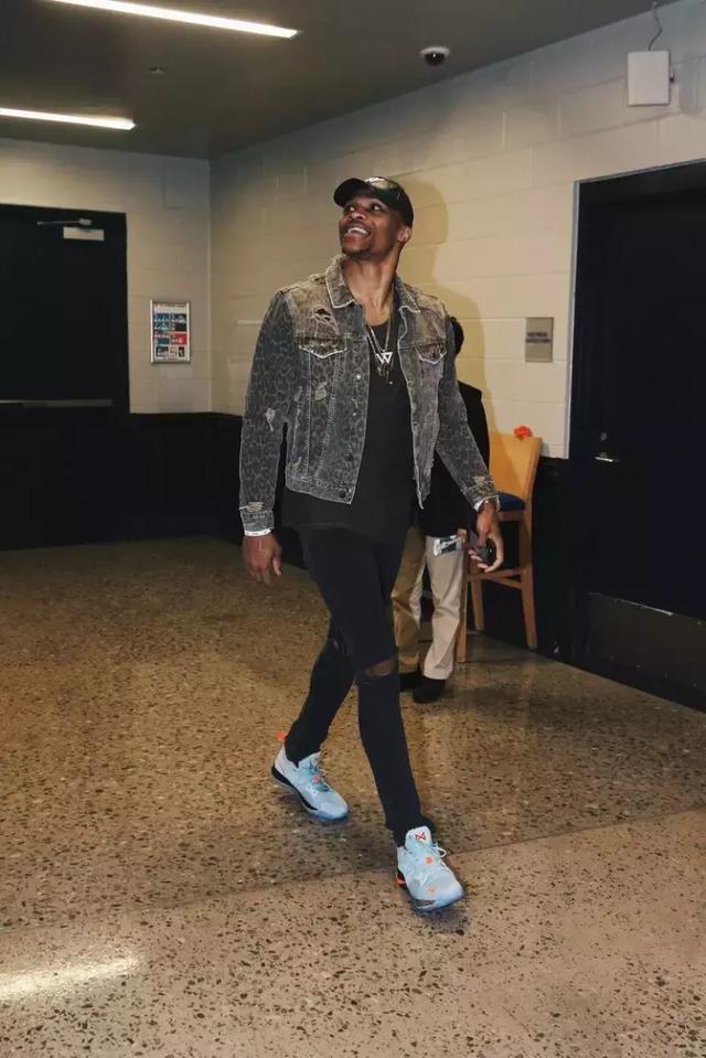 在强强对话 在强强对话