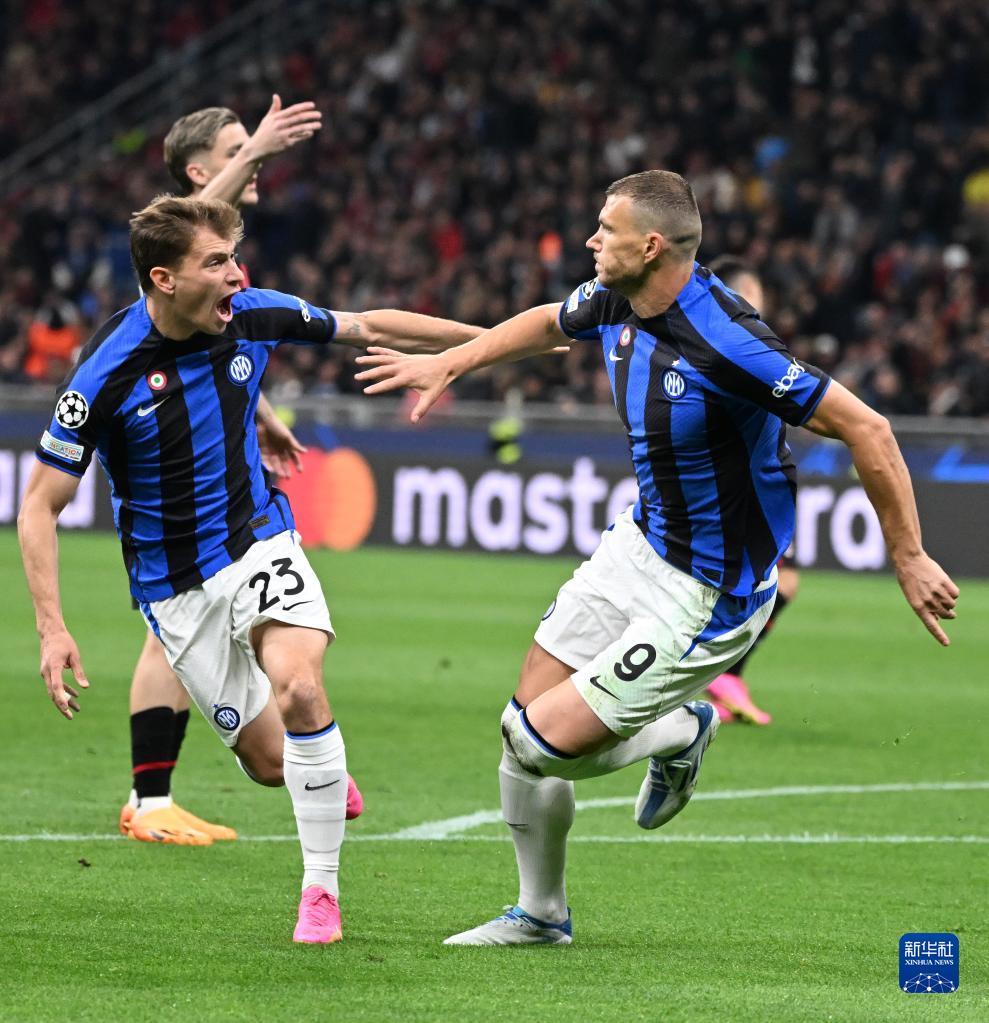 将球队推到 将球队推到